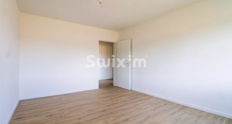 Palézieux · 2.5p entièrement rénové · Balcon vue champs · CHF 465000.- image 4