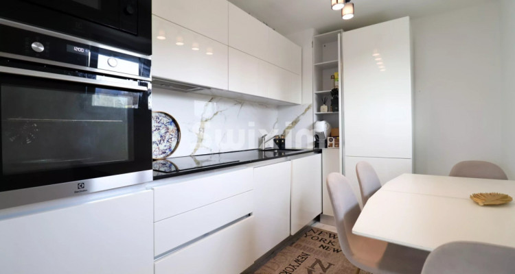 Villa moderne dans son écrin de verdure ! image 5