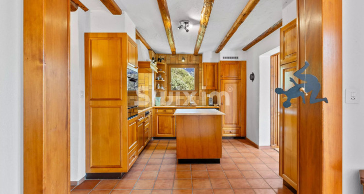 Exclusivité ! Villa au coeur de la nature avec vue Lac ! image 4