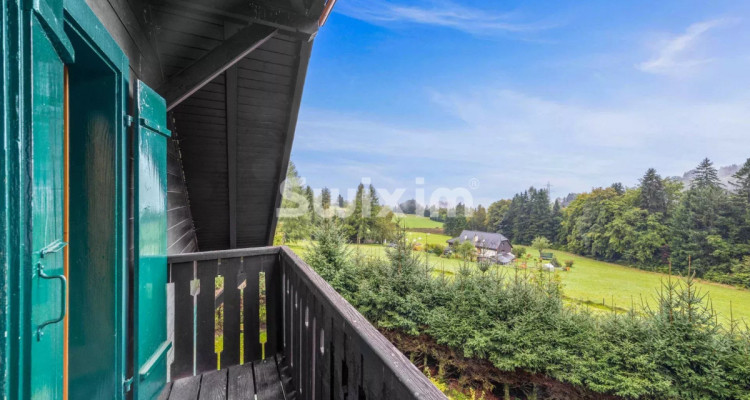 Opportunité ! Gîte/Chalet  Idéal pour Amoureux de la Nature et du Calme ! image 1