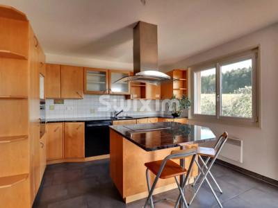 Rare ! Villa familiale avec une vue sur les Préalpes ! image 2