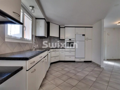 Rare ! Villa familiale avec une vue sur les Préalpes ! image 4