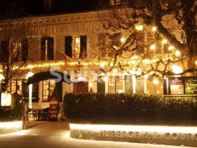 Charmant restaurant avec terrasse image 1