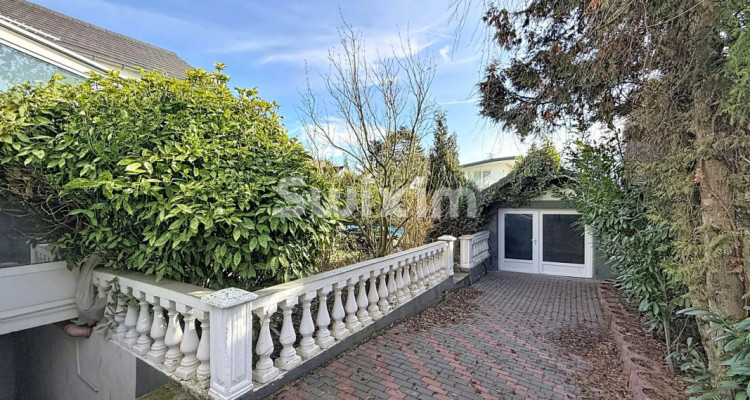 Rental property in Vernier image 5