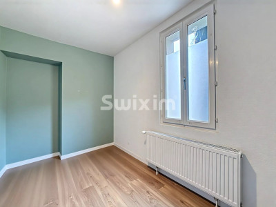 Charming village house in Vernier image 8