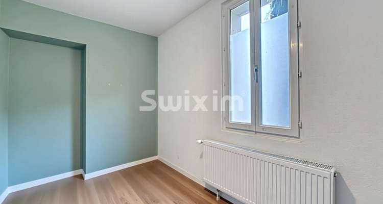 Charming village house in Vernier image 8