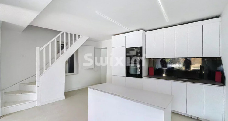 Modern village house in Vernier with separate apartment image 2