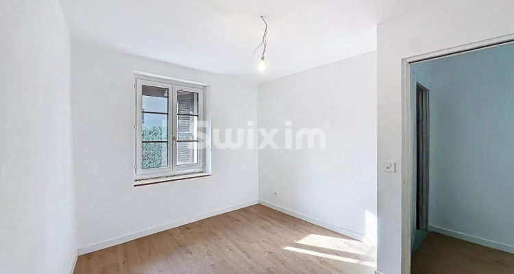 Modern village house in Vernier with separate apartment image 8