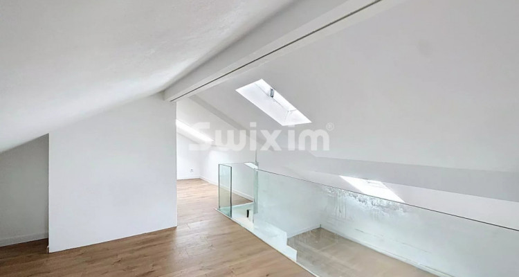 Modern village house in Vernier with separate apartment image 12