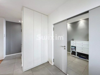 Magnificent property in Bellevue image 7