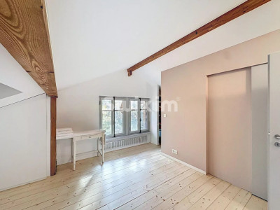 Magnificent property in Bellevue image 11