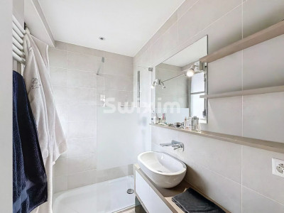 Magnificent property in Bellevue image 13