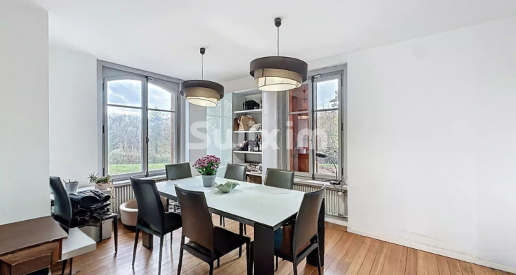 Magnificent property in Bellevue image 4