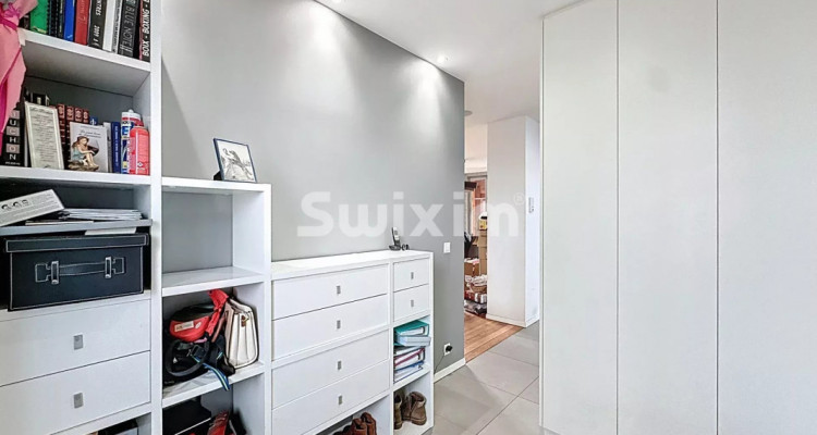 Magnificent property in Bellevue image 6