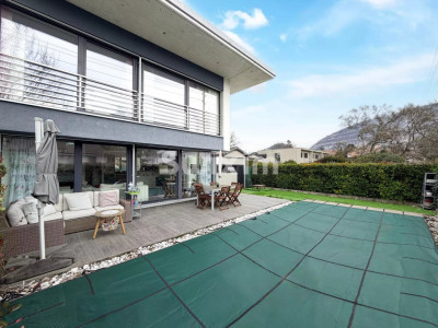 Semi-detached HPE house in Vessy image 1