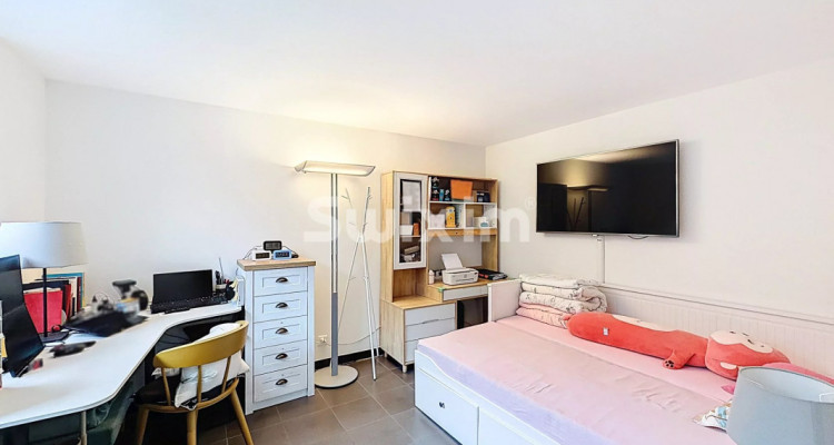 Semi-detached HPE house in Vessy image 12