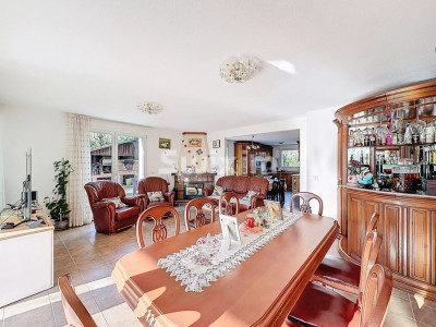 House with garden in Vernier image 5