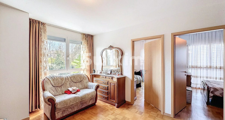 House with garden in Vernier image 8