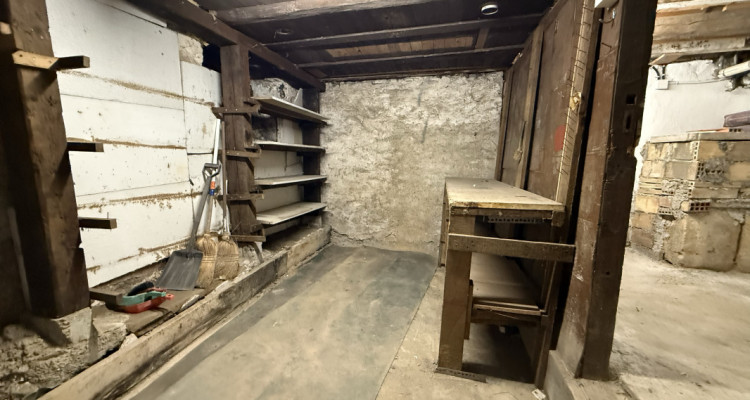 Local dépôt / atelier de 25 m² avec électricité image 2