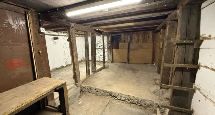 Local dépôt / atelier de 25 m² avec électricité image 3