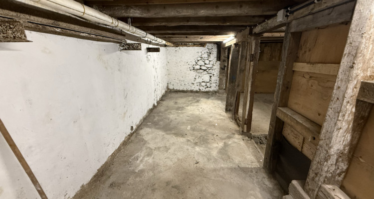 Local dépôt / atelier de 25 m² avec électricité image 1