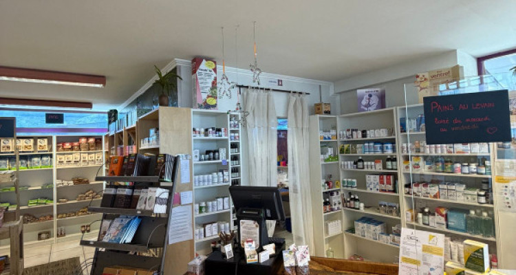 Surface commerciale denviron 234 m² sur deux niveaux - Conthey image 8