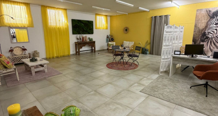 Surface commerciale denviron 234 m² sur deux niveaux - Conthey image 9