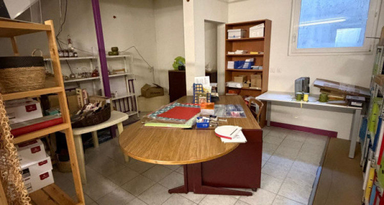 Surface commerciale denviron 234 m² sur deux niveaux - Conthey image 11