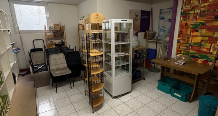 Surface commerciale denviron 234 m² sur deux niveaux - Conthey image 12