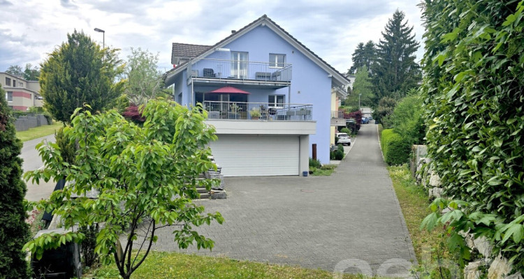 Freistehendes 5.5-Zimmer-Einfamilienhaus in Hombrechtikon image 1