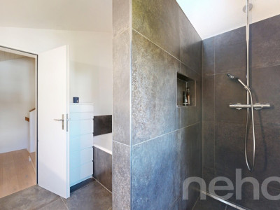 Geräumiges Doppeleinfamilienhaus an ruhiger und dennoch zentraler Lage image 10