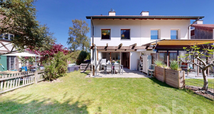 Geräumiges Doppeleinfamilienhaus an ruhiger und dennoch zentraler Lage image 2