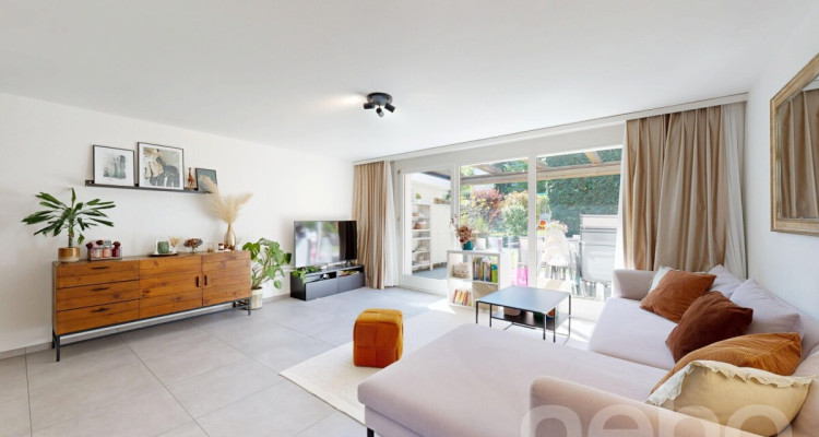 Geräumiges Doppeleinfamilienhaus an ruhiger und dennoch zentraler Lage image 3