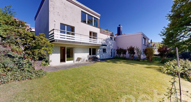 Grosszügiges Wohnen mit Garten, Terrasse und Weitsicht image 1