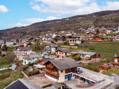 Immeuble de rendement avec potentiel de développement image 1