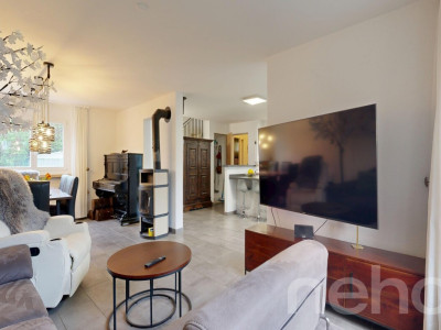 Geräumiges 5.5-Z Doppel-EFH mit grossem Garten und separater Garage image 3