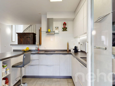 Geräumiges 5.5-Z Doppel-EFH mit grossem Garten und separater Garage image 4