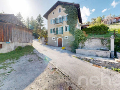 Appartement 4.5 à rénover avec jardin et grenier aménageable image 1