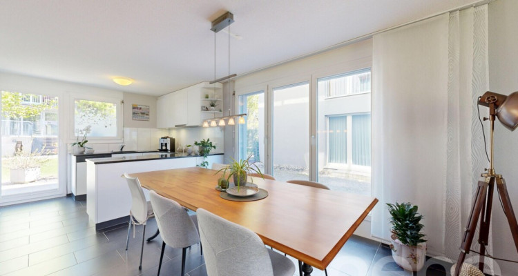 Gartenwohnung auf zwei Etagen mit moderner Ausstattung image 4