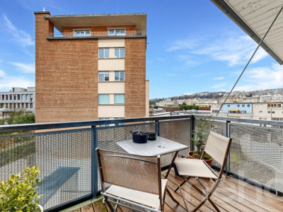 Lausanne ? Montelly : Attique traversant baigné de lumière image 5