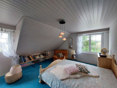 Charmante villa individuelle bénéficiant dun grand jardin, idéalement située image 10