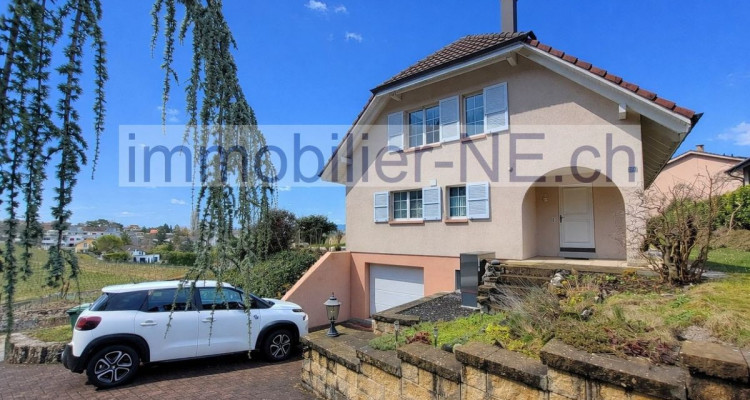 Charmante villa individuelle bénéficiant dun grand jardin, idéalement située image 1