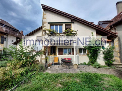 Charmante maison avec jardin, comprenant deux appartements ainsi quun salon de coiffure image 1