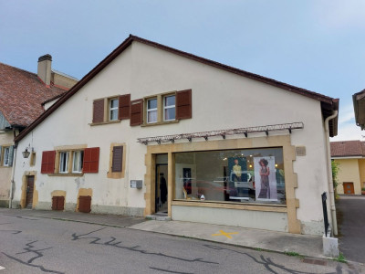 Charmante maison avec jardin, comprenant deux appartements ainsi quun salon de coiffure image 2