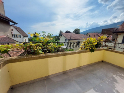 Charmante maison avec jardin, comprenant deux appartements ainsi quun salon de coiffure image 6