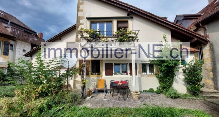 Charmante maison avec jardin, comprenant deux appartements ainsi quun salon de coiffure image 1