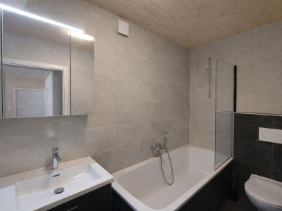 Bel appartement de 4,5 pièces avec terrasse et ascenseur image 11