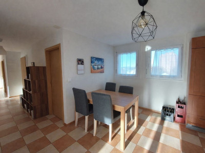 Appartement en attique bénéficiant dune spacieuse terrasse et dun garage double image 2