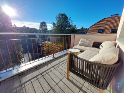 Appartement en attique bénéficiant dune spacieuse terrasse et dun garage double image 3