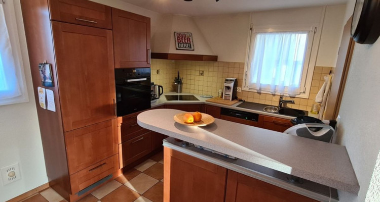 Appartement en attique bénéficiant dune spacieuse terrasse et dun garage double image 5